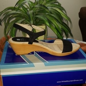 Women's White Mountain Corky Ankle Strap Sandal